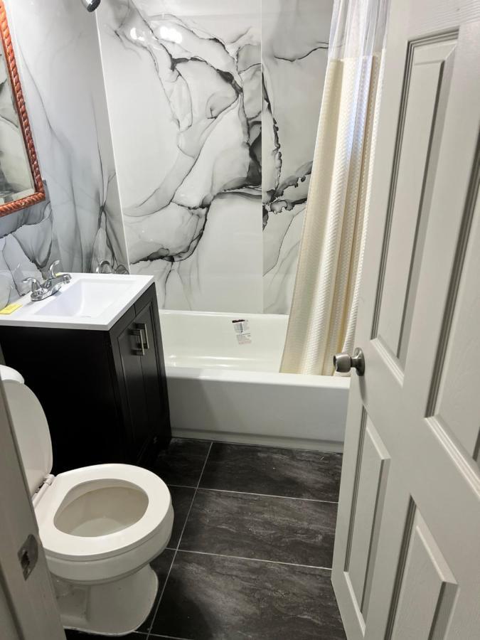 אוק לון Miami Inn & Suites מראה חיצוני תמונה