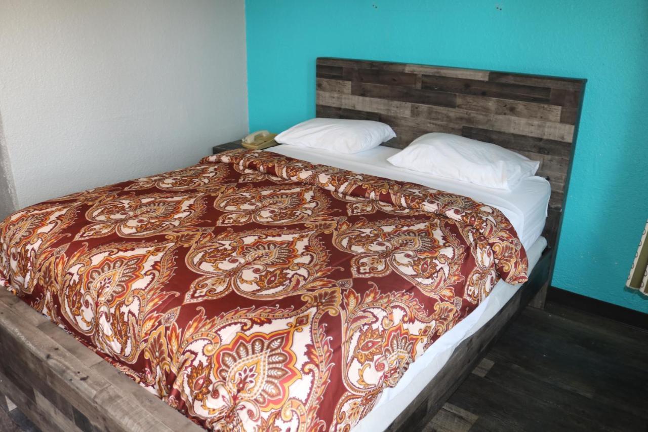 אוק לון Miami Inn & Suites מראה חיצוני תמונה